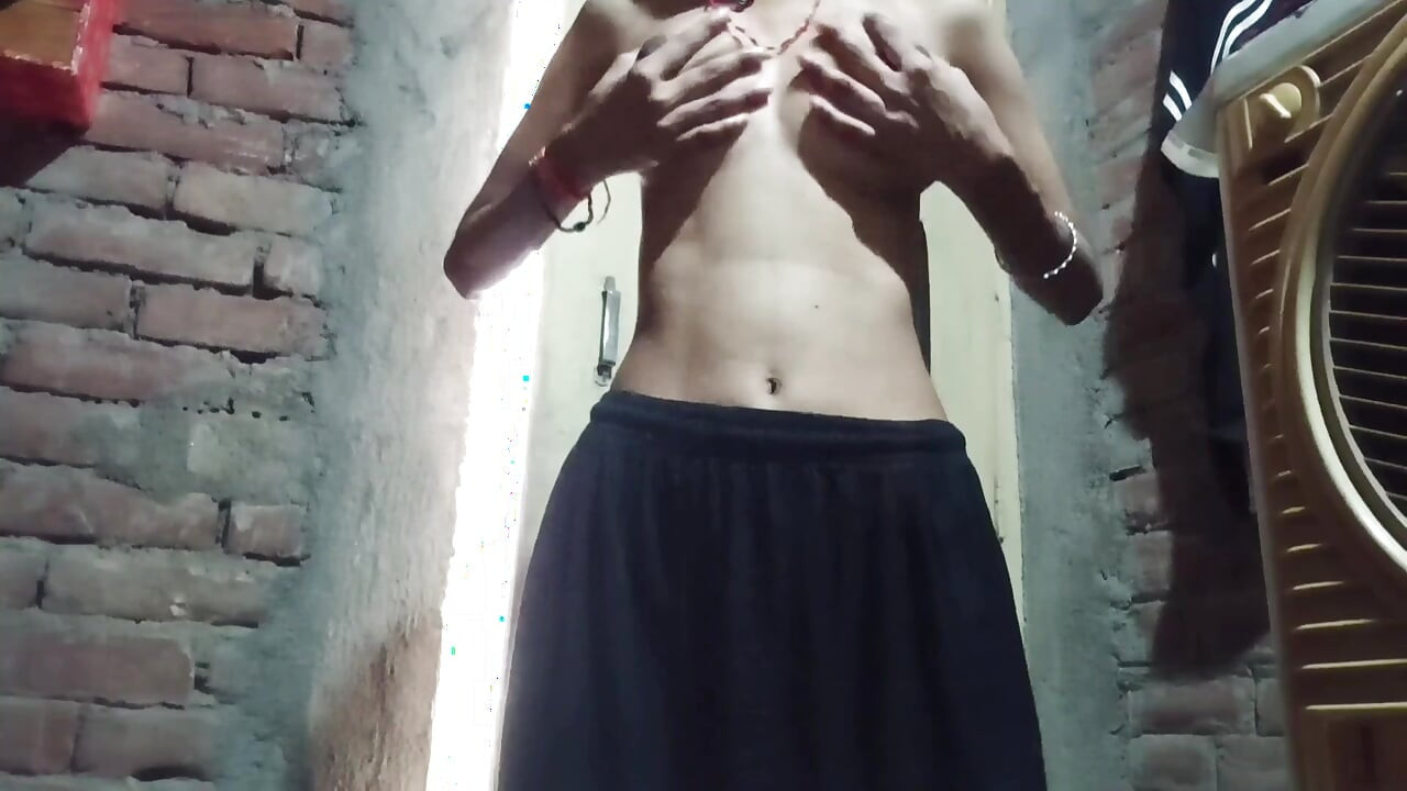 Watch the daily routine of desi village Bihari randi.