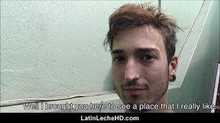 Un jeune latino gay couche avec un hétéro marié pour de l&#39;argent
