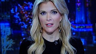 Megyn Kelly Outh accarezza # 1