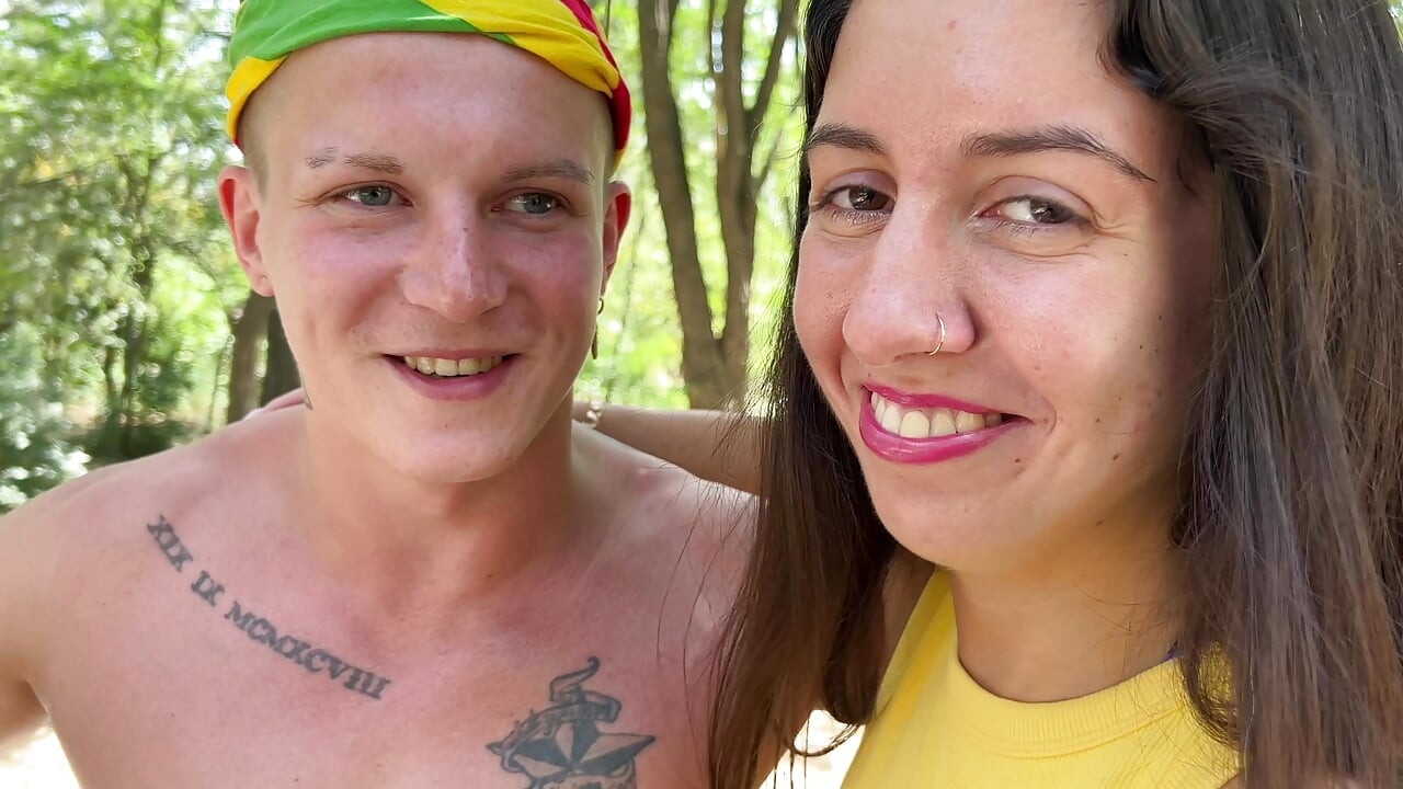 Bi threesome - a stranger invited a married couple to have fun and fucked them in the forest