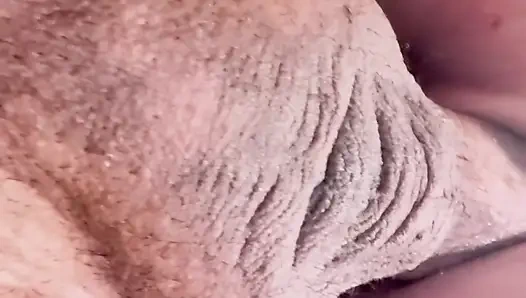 Genç amatör yarağa biniyor