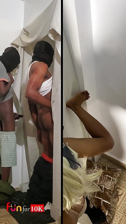 2 erkek kardeş duvar deliği sikişi için geldi