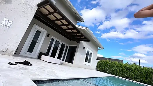 Bronz tanrıça Jmac'ın büyük yarağından ağzına boşalıyor