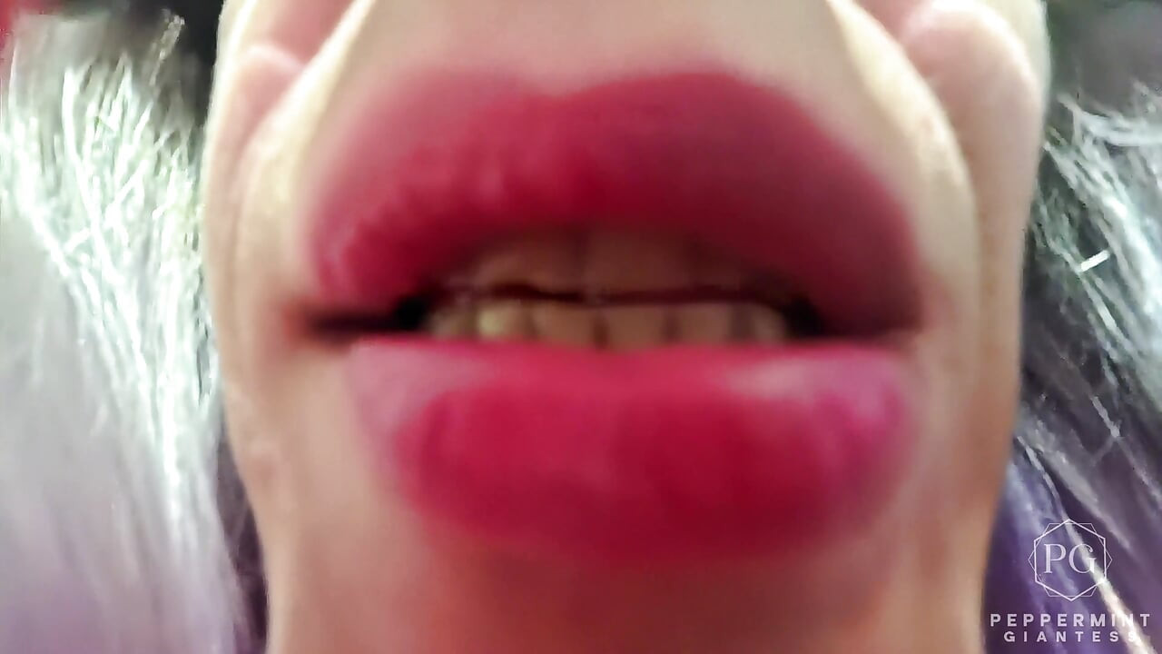 6'7 Stepmommy Owns Her Pathetic Short Loser - Giantess POV Humiliation Lift and Carry