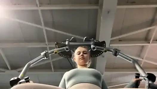 Workout and sex in the gym