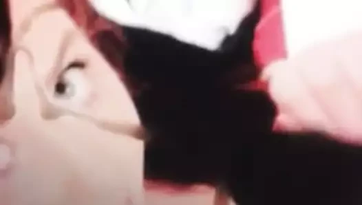 Mastürbasyon ve twinks haraç üzerinde sıcak sarışın ile büyük göğüsleri