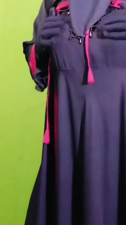 Η όμορφη Amena Bhabhi κάνει σεξ σε εσωτερικό χώρο φορώντας μπούρκα και μαντήλα | Κλιπ 1