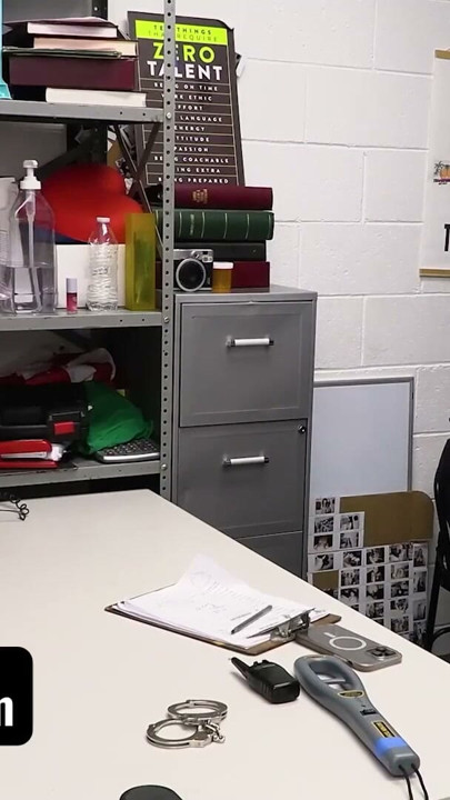 En god tyv får alltid det hun vil ha - maya woulfe - shoplyfter | Klipp 1