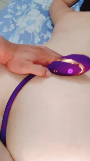 Dvostruka penetracija analni seks creampie ima seks sa seksi milfom meksičkom latino sekretaricom sa velikim dupetom | Klip 1