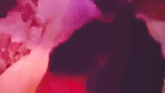 Kocam bana saplarken erkek arkadaşımı emiyor.