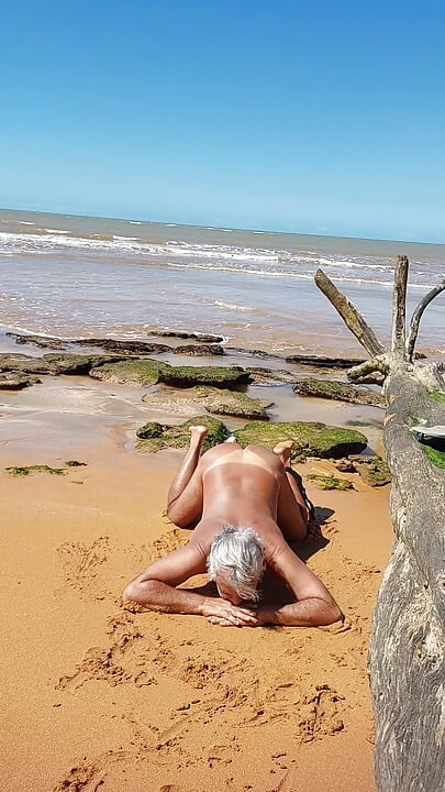 Ladysilva hot ass on the beach