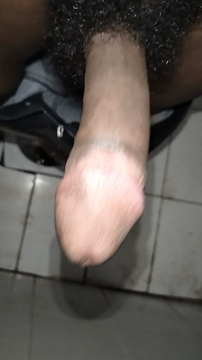 Comente sobre a garota que quer levar meu pau