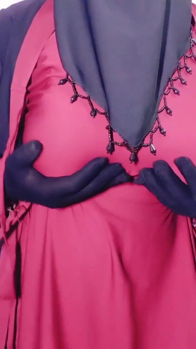 Šef kancelarije provodi noć sa indijskom prelepom ženom | Klip 1