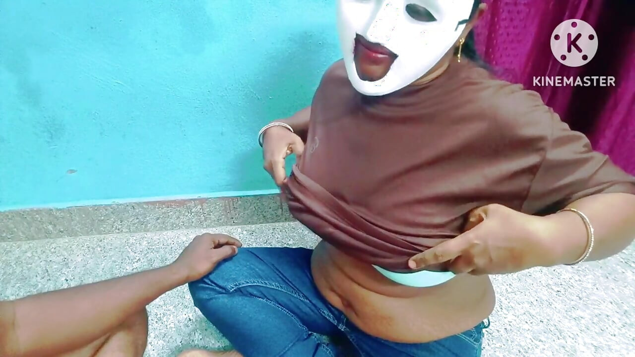 Правда чи виклик - гра, представлена зведеним братом - повний тамільський еротичний звук з гучним стогоном