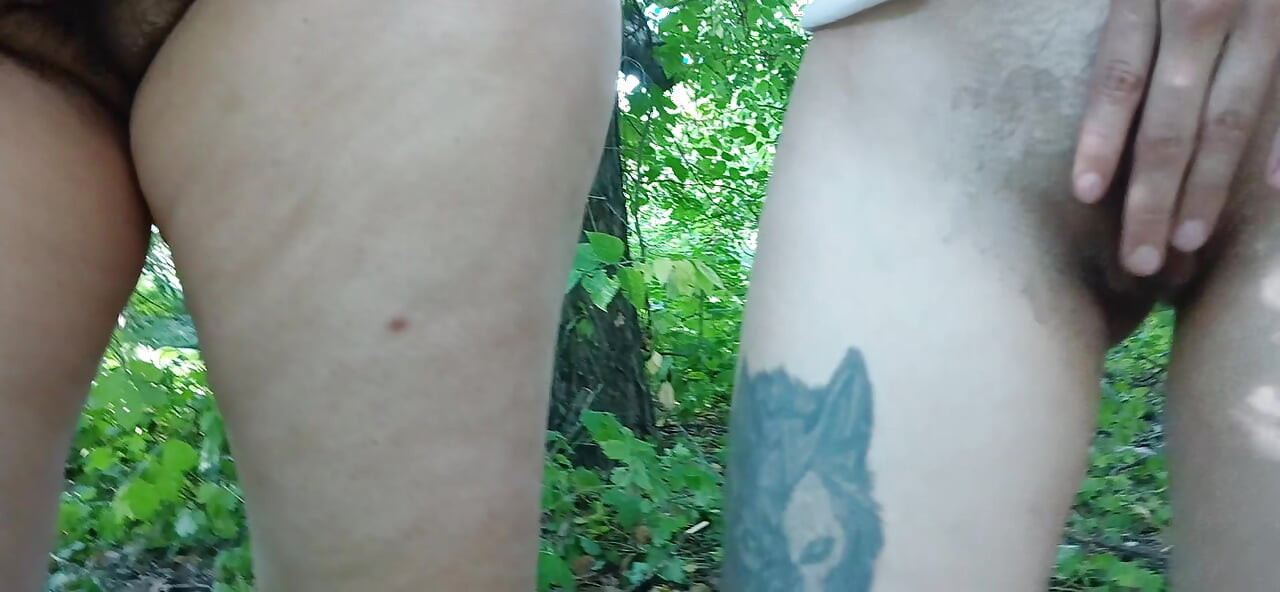 My girlfriend and I are taking a risk by masturbating in a public place