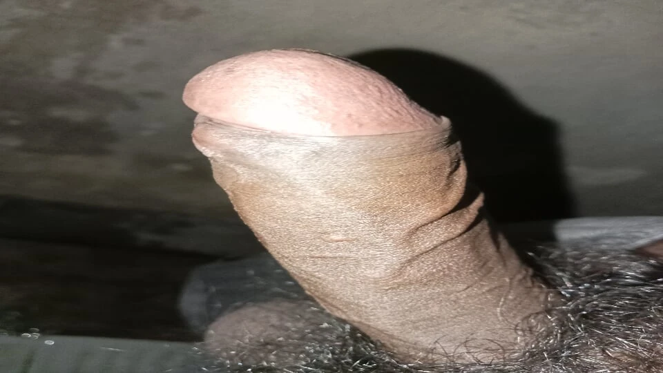The fun of fist-banging in the bathroom is different.