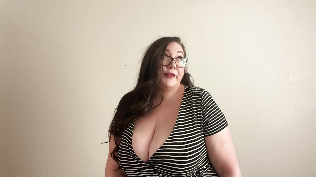 StepMommy gives your first handjob