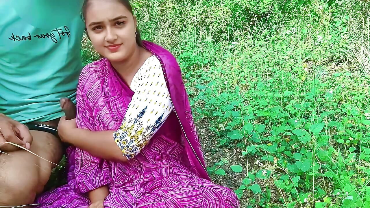 soniya bhabhi ekeli apne devar ke sath bhes chrane jungle me gai or waha devar ka mota lund dekhkar chudwane lagi hindi audio