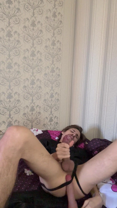 straight juicy cumshot twink