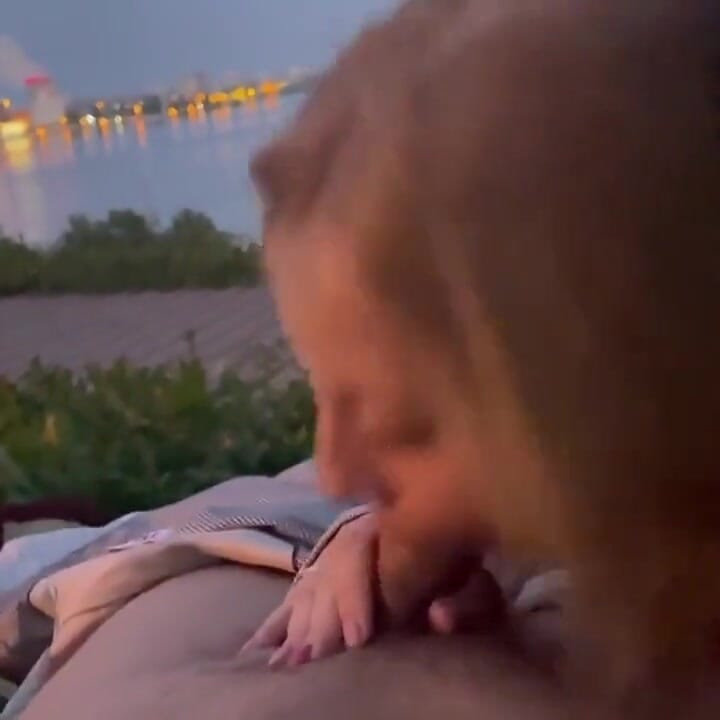 Gave a Blowjob to a Guy on the Embankment