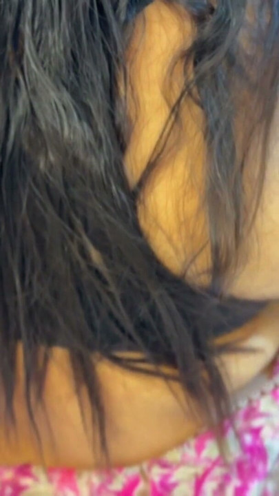 Gujrati, MILF avec un gros cul aux seins énormes, veut du sexe brutal avec son beau-fils quand son mari va au bureau ! | Clip 1