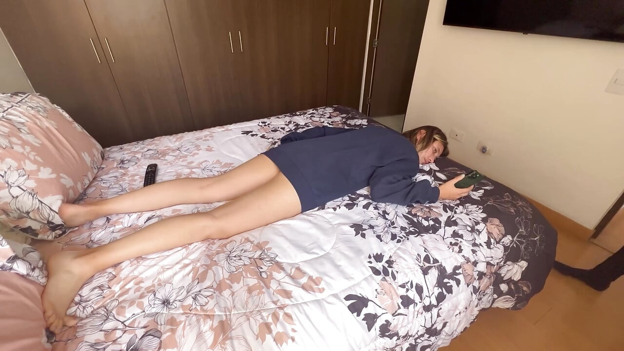 Moje masérka mě nutí uvolnit stěny mé vagíny