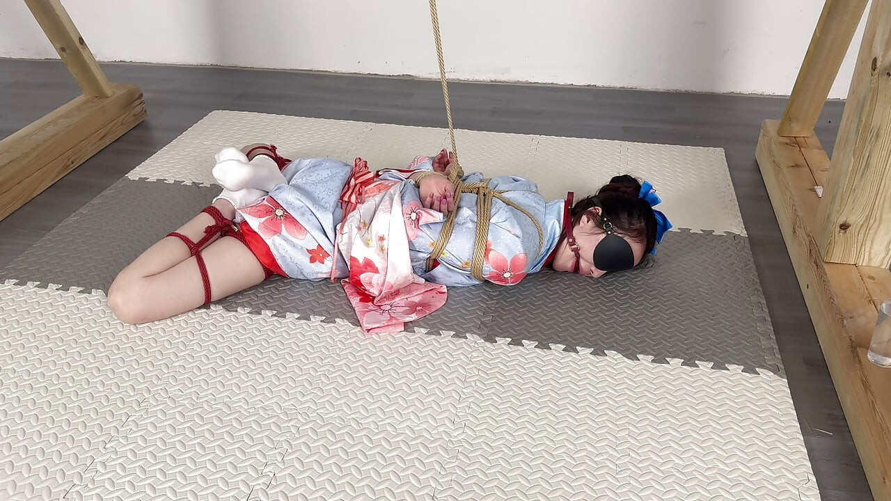Kulminacyjna wersja noszenia kimono w Słoneczny Dzień