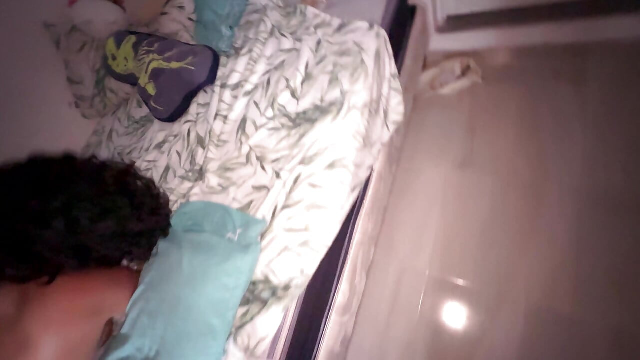 Sexo hậu môn con mi sexy hermanasytra susyy