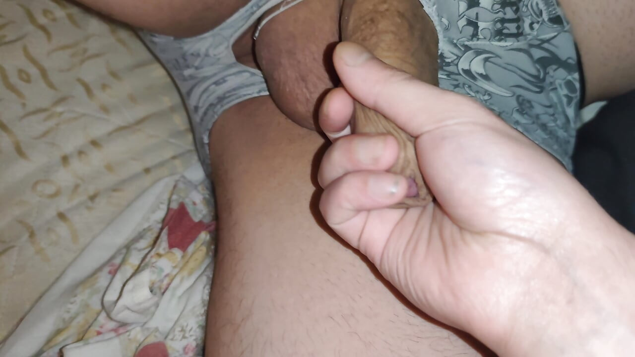 Twink Jerks Off His Horny Daddy