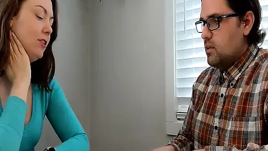 İnek Öğretmenlik Yaparken Kızıl Saçlıyla Sikişiyor