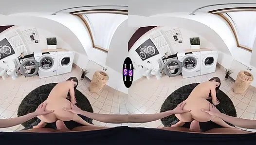 Elena Vedems nackter wäschetrick macht sie hart gefickt - teenMegaWorld