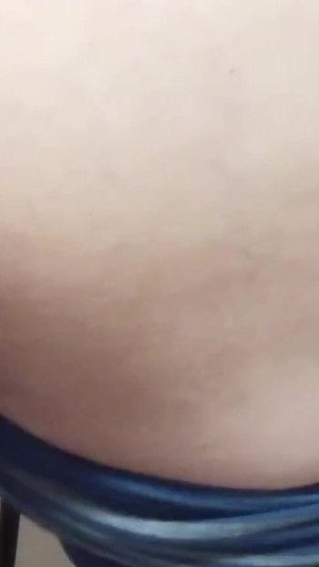 来自“当我早上起床时，我总是给自己一个很好的。