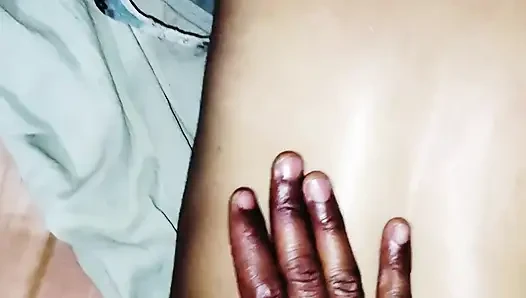 Suman Bhabhi ko nangi karke full body massage kiya.
