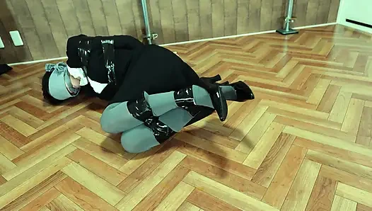 Die anvisierte Bürofrau wurde mit Klebeband gefesselt