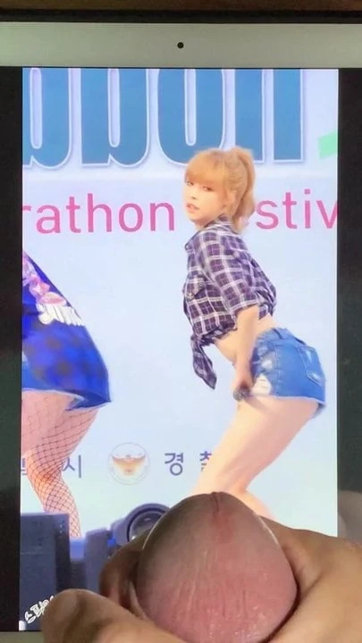 Hello Venus Alice Cum 01