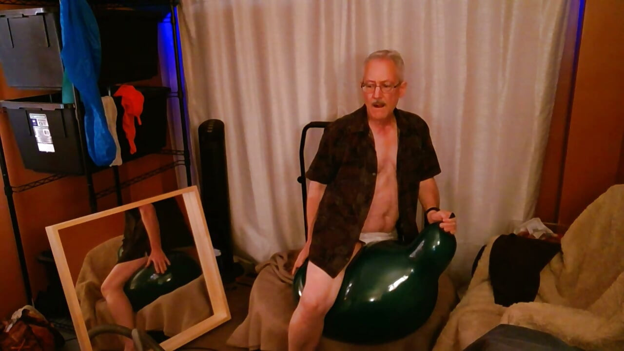 160) Big Round Balloon Fun Oct 2026