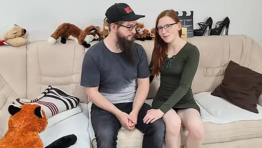 Kızıl saçlı genç kız ilk kez seks yapıyor