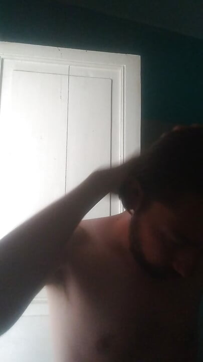 Mi registro mentre faccio skincare la mattina
