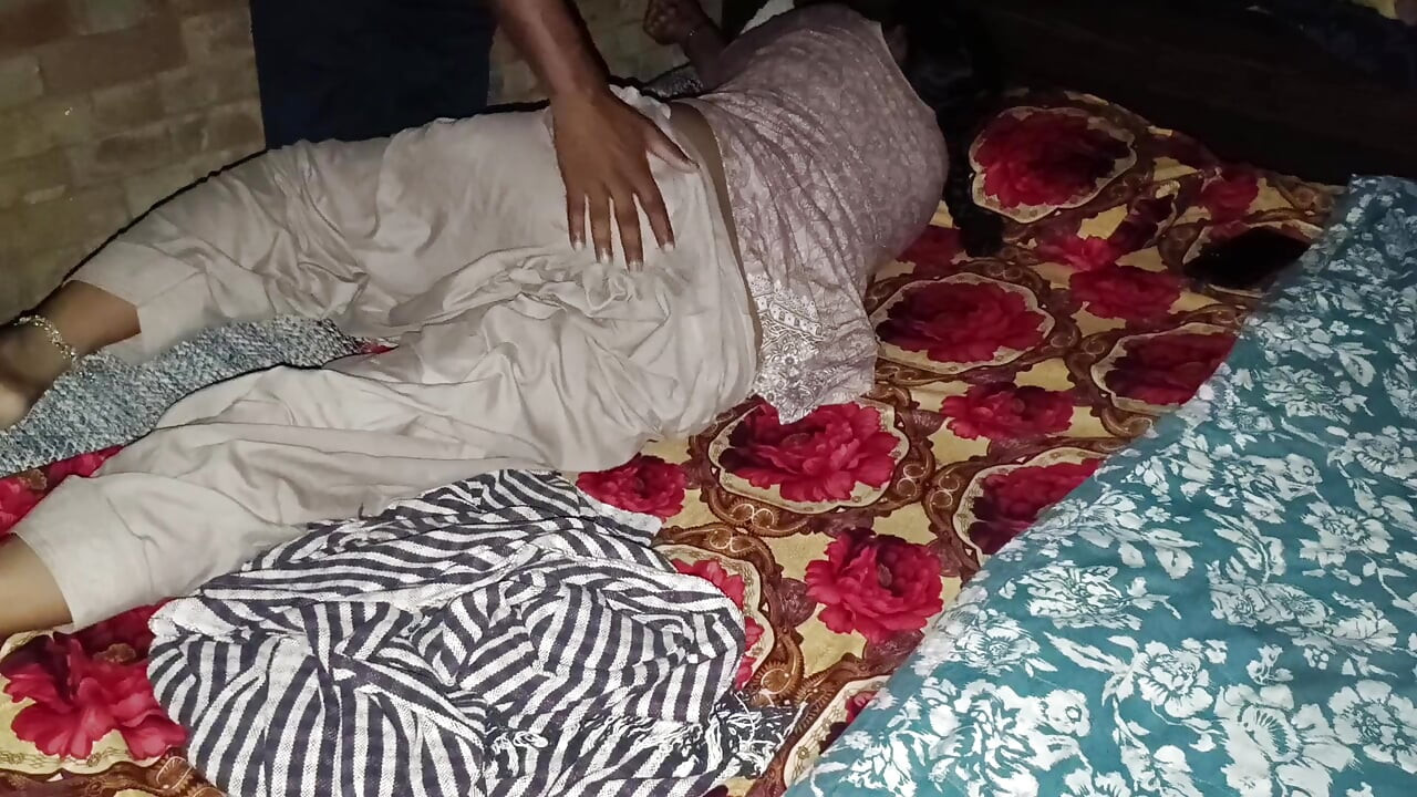 Ghar Wala aaya aur mujhe bhej diya jabardast thukaee kari