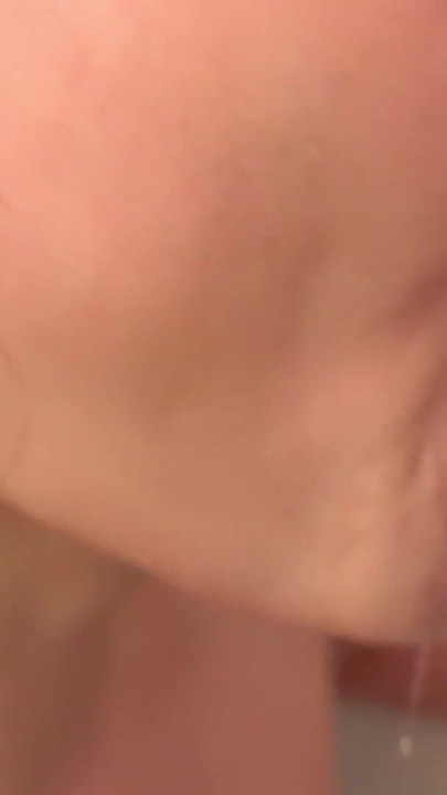 A de M wife whose hobby is SM training Thick oral sex in the bath Slippery with overflowing saliva The last is plenty of ejaculation in the mouth | Clip 1