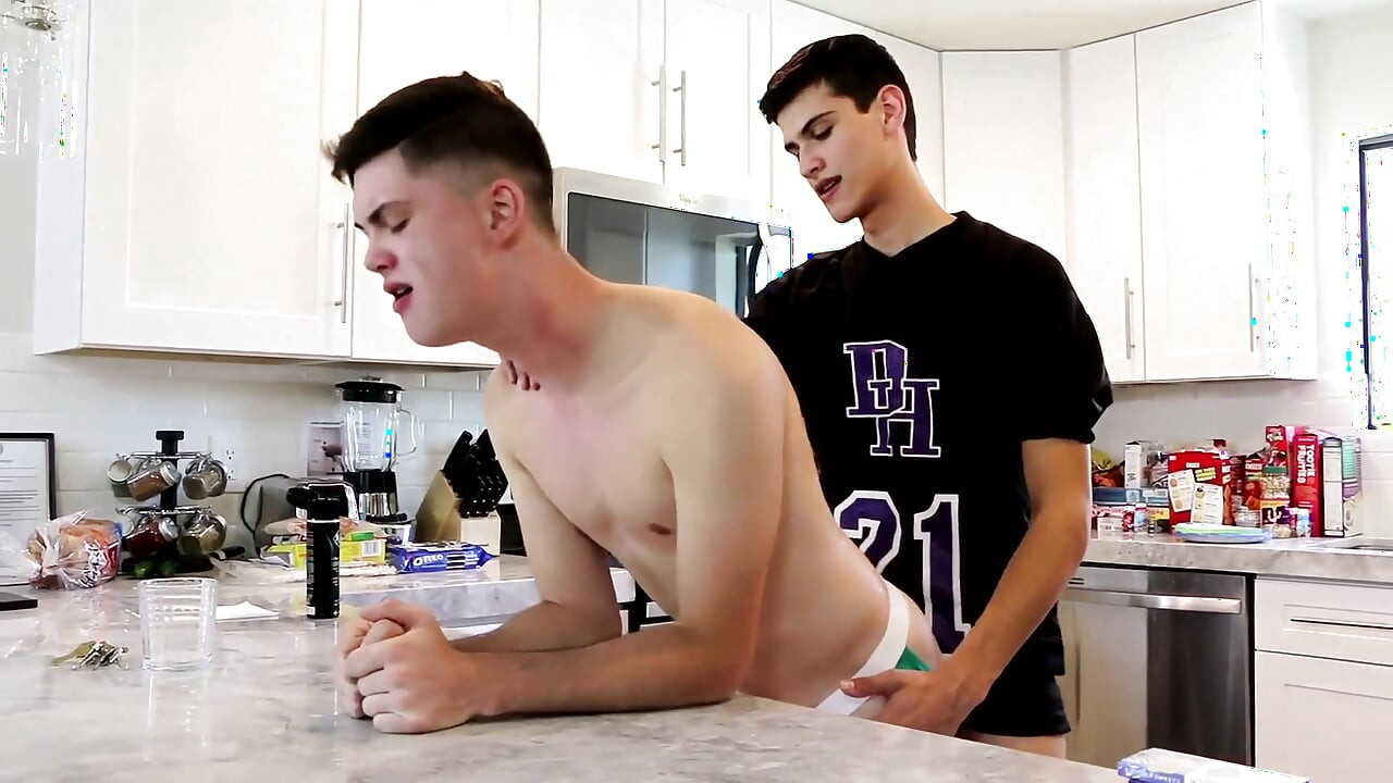 Young Gays in Love - Part #3 - 100% Bareback
