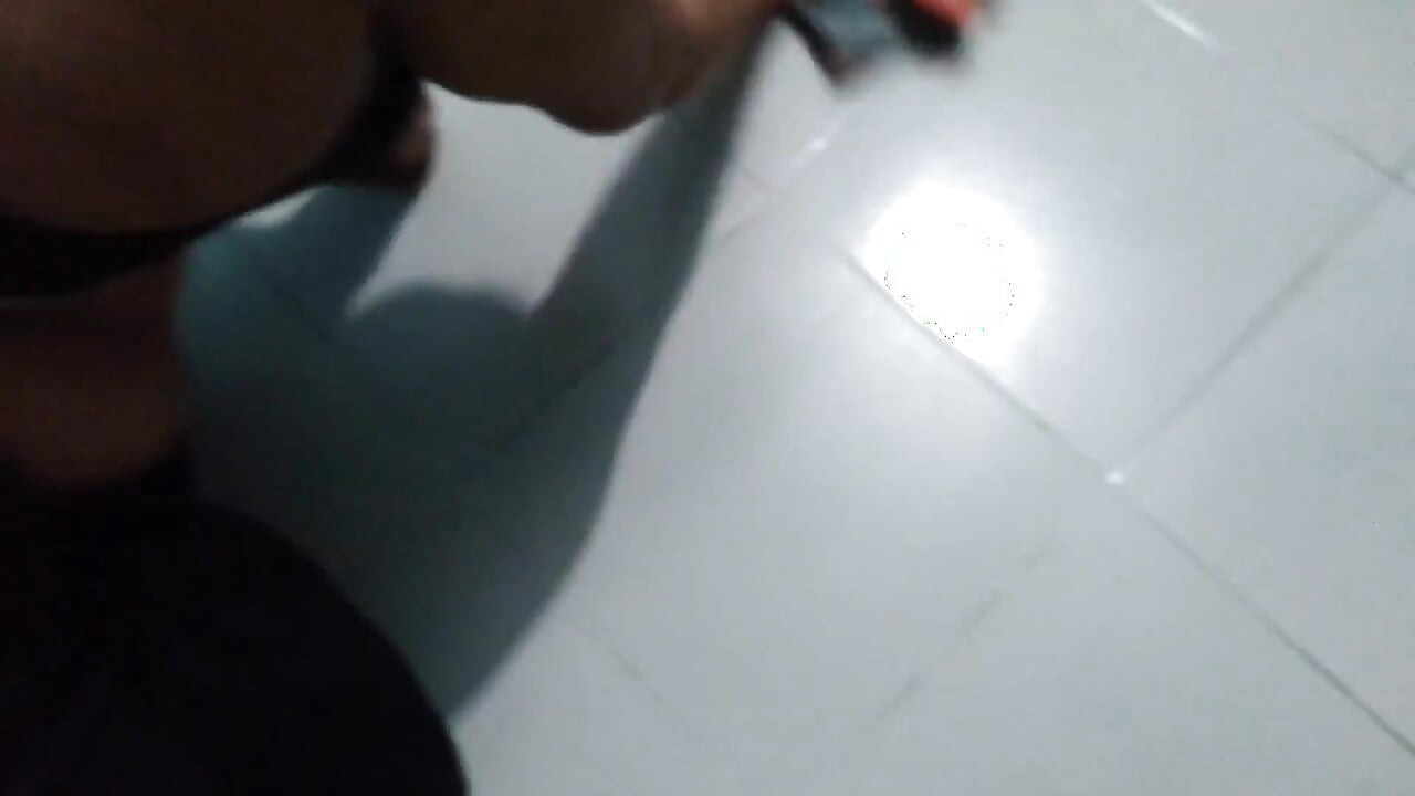 Ateşli Hintli kadın büyük memeler