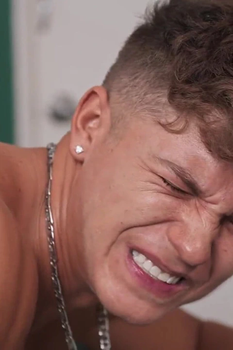 男子从上到下 drake von - joey mills，Drake von