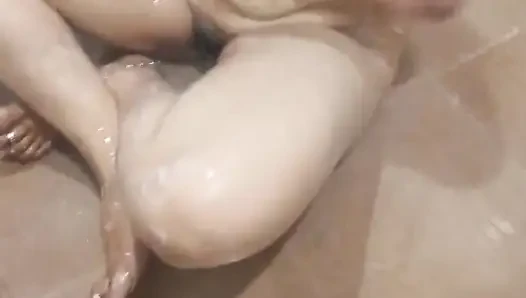 Priya Bahbi Chikani Body Show