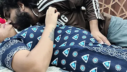Göte basan öpücük, boyun öpücüğü, amcığı ovma ve gecelik öpüşme