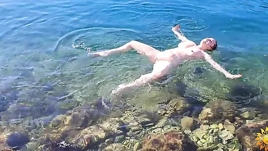 Beautiful Amateur Naturist: Outdoor Stretching & Naked Swimming Art