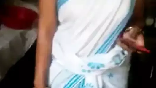 Married bangali women showing pussy