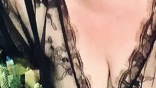 Ateşli ve azgın iri güzel kadın