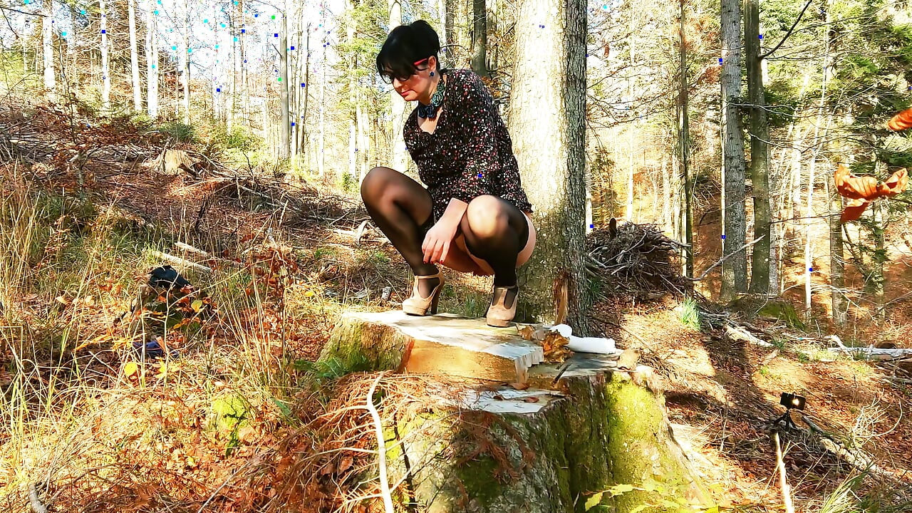 My Stepmom in the Middle of the Woods
