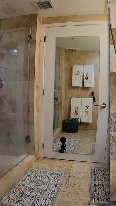 私は女性を舐めるのが大好きです。大好きだ